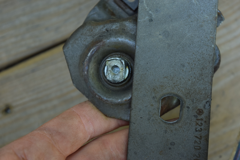 Illustration for article titled Status of Window Crank Mechanism: